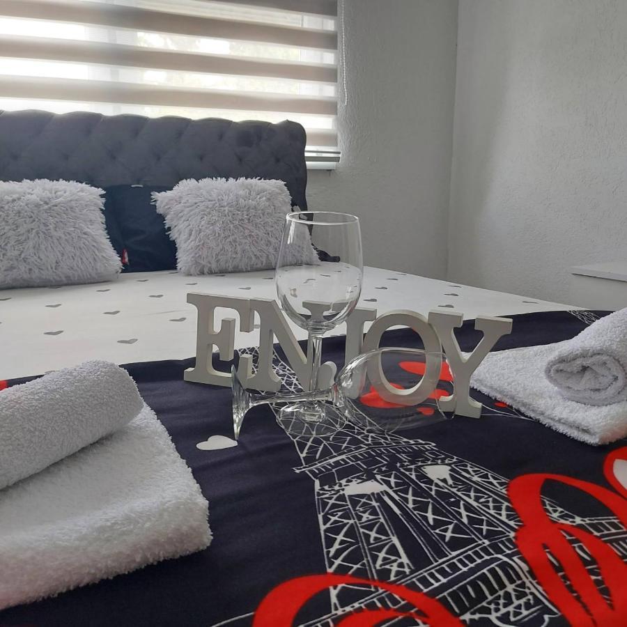 Apartman U Centru Sid Екстер'єр фото