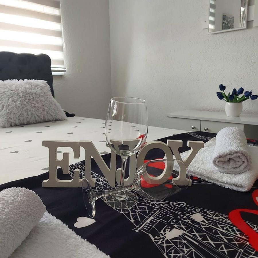 Apartman U Centru Sid Екстер'єр фото